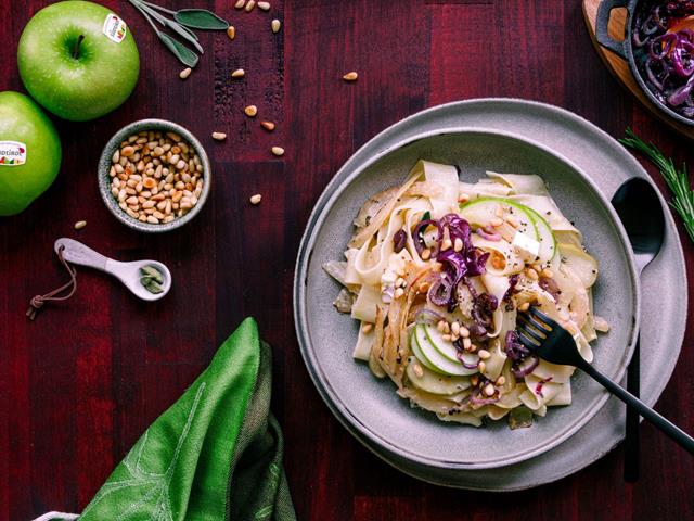 Pasta with Fennel, Apple & Camembert